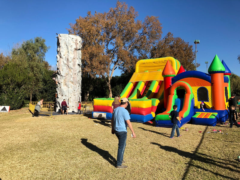 🎃🍁🎉 Book Your Fall Festival Rentals Now – Before They’re Gone! 🍂